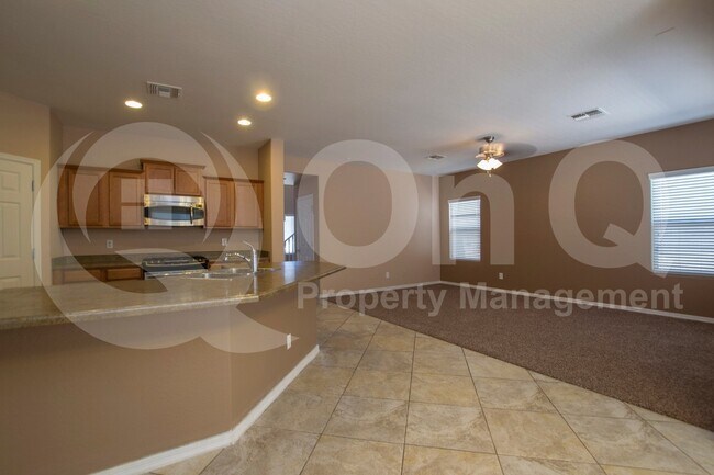 Building Photo - 4749 S Antonio