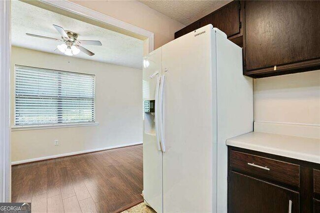 Building Photo - 76 Sandalwood Cir