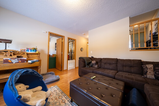 Building Photo - 15124 Cimarron Way