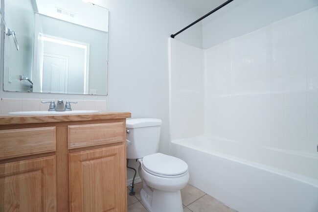 Building Photo - 16274 Silver Creek Ave