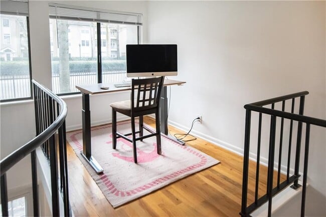 Building Photo - 19 Finch Trail NE