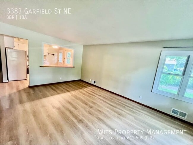 Building Photo - 3383 NE Garfield St