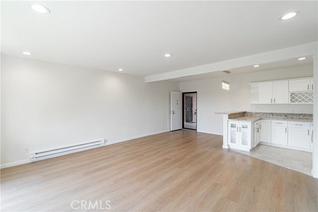 Building Photo - 314 Miraleste Dr