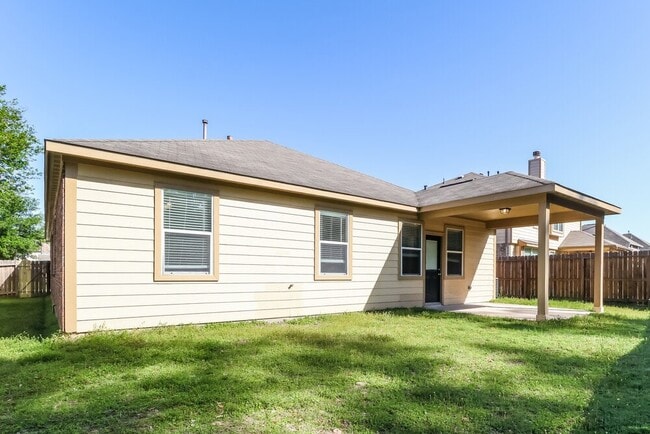 Building Photo - 443 Oak Chase Dr