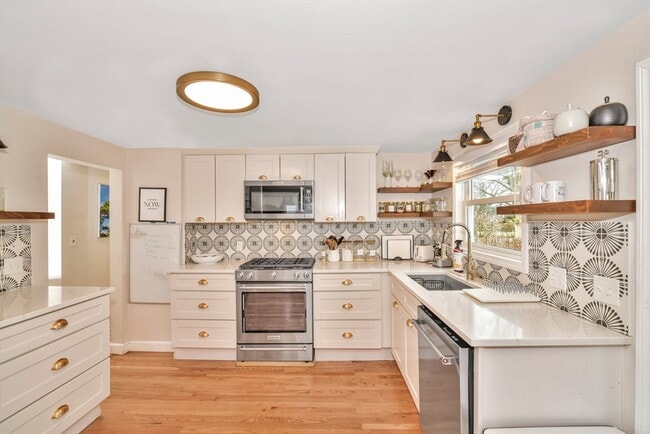 Building Photo - 15 Union Ave