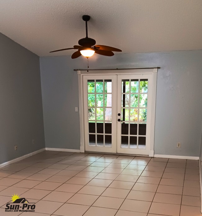 Building Photo - 3748 Gatewood Dr