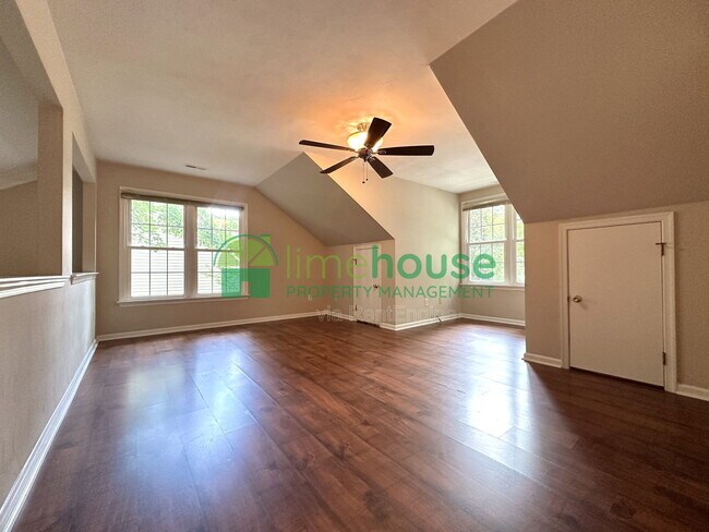 Building Photo - 2849 Crossings Dr