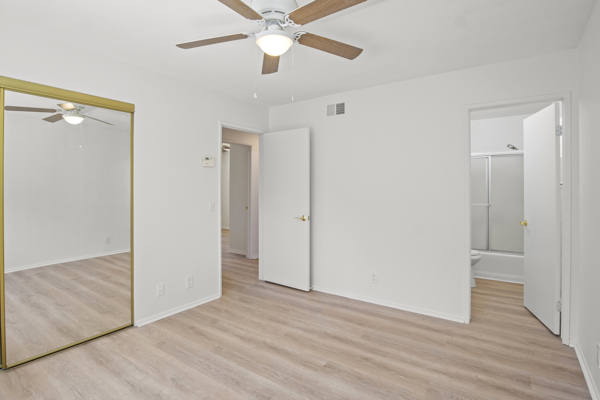 Building Photo - 39216 San Francisquito Canyon Rd