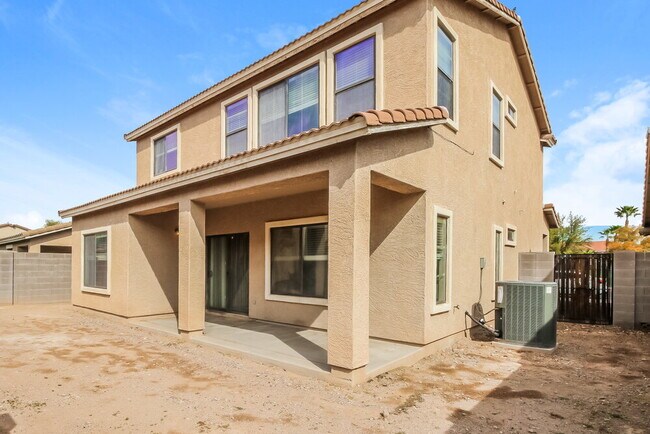 Building Photo - 2233 E 27th Ave