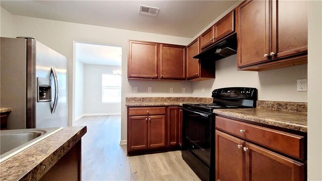 Building Photo - 2566 Piering Dr