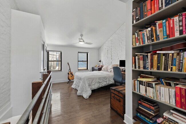 Building Photo - 2209 Duker Ct