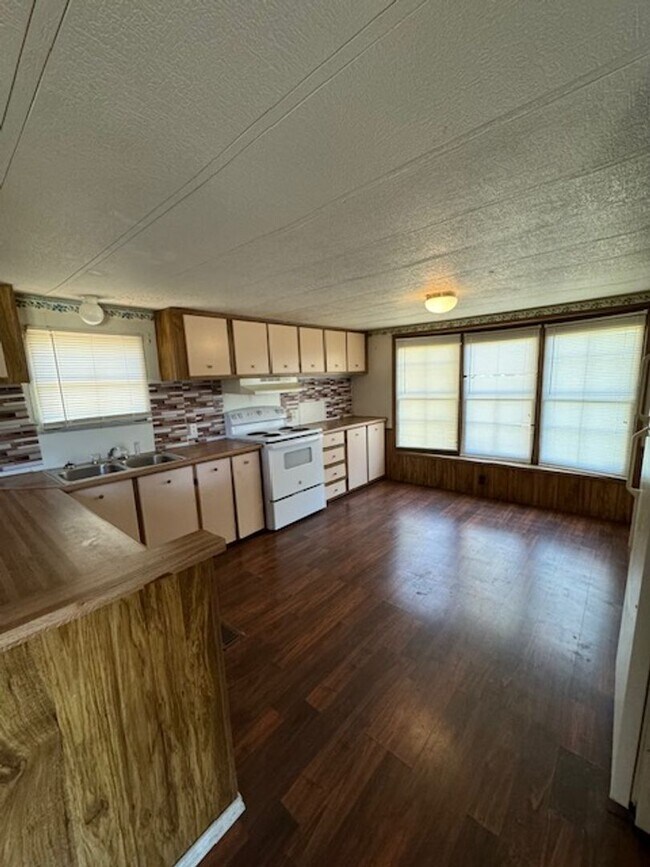 Building Photo - 103 Waldrop Rd