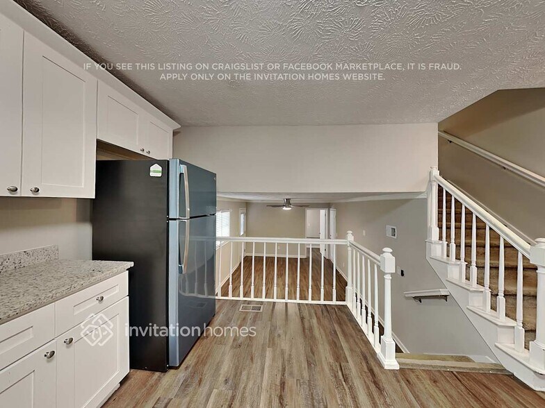 Building Photo - 277 Lancelot Way