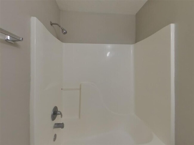 Building Photo - 1043 Somercotes Ln