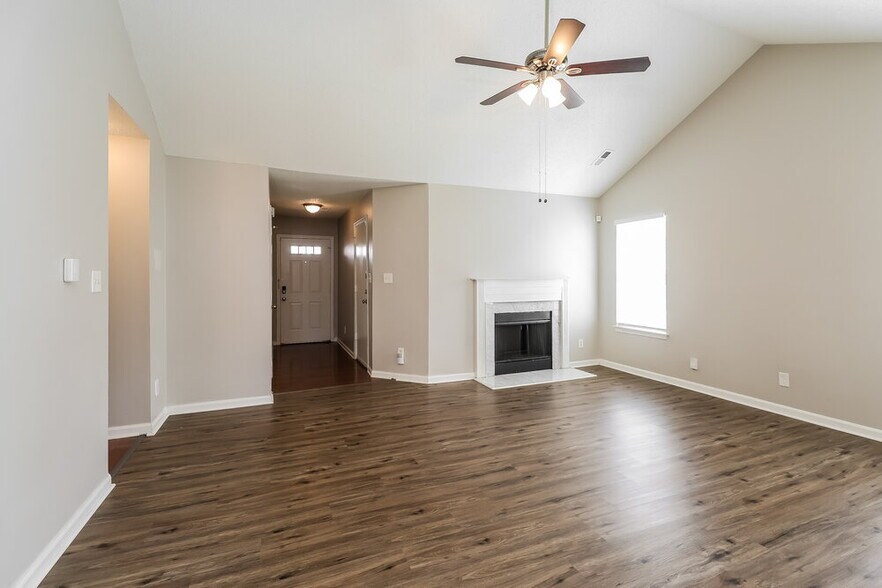 Building Photo - 8411 Galena View Dr
