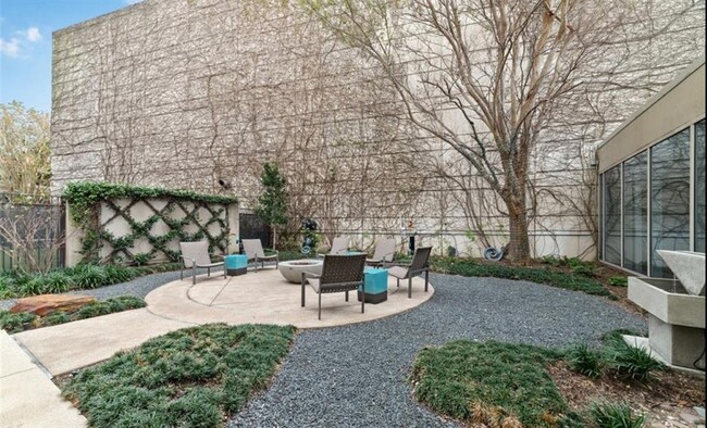Building Photo - 3333 Allen Pkwy