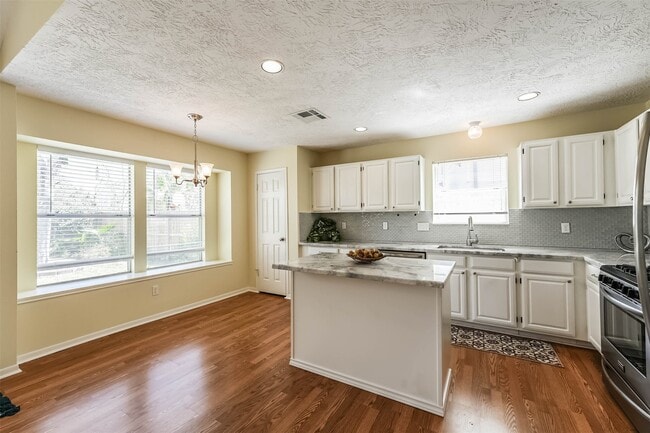 Building Photo - 14403 Little Willow Walk