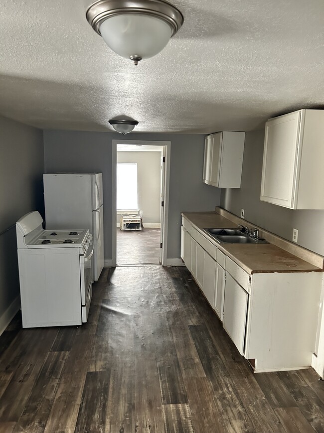 Building Photo - 4224 Alma St