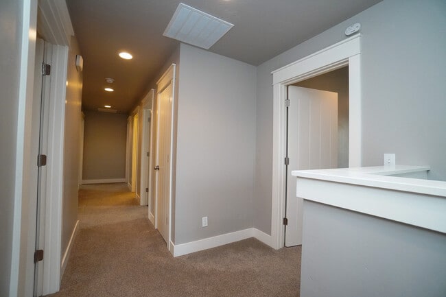 Building Photo - 2303 E Fratello St