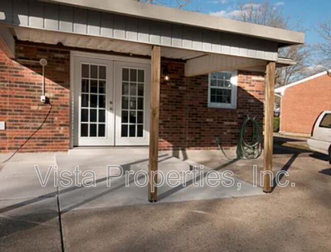 Building Photo - 5406 Chestnutwood Way