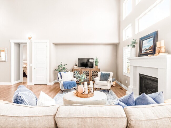 Building Photo - 2670 Weathervane Way S