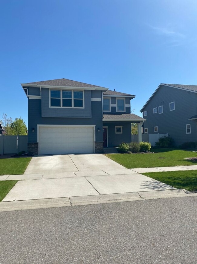 Building Photo - SINGLE FAMILY HOME IN THE FOX TAIL SUBDIVISION (APP#148)