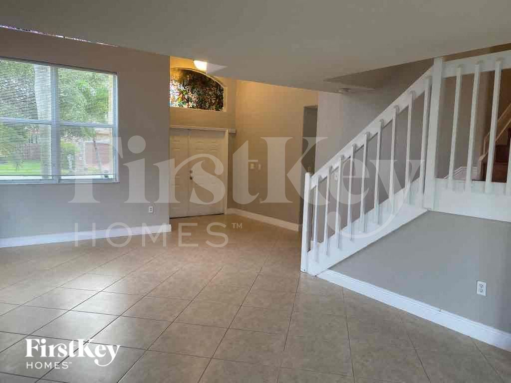 Building Photo - 16119 SW 61st Ln