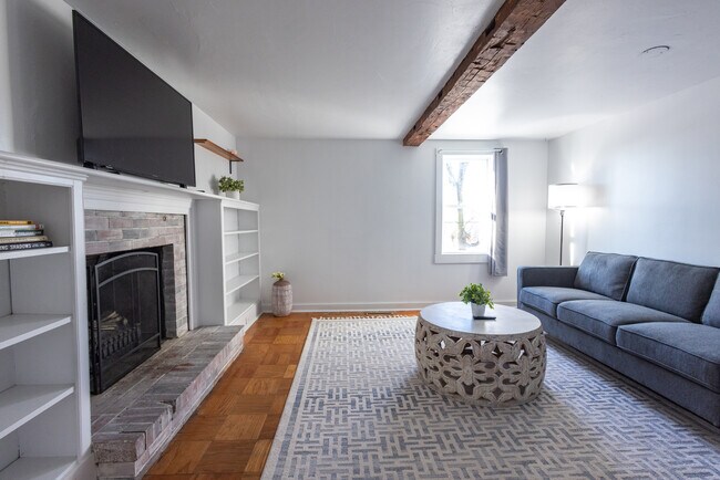 Building Photo - 9 Prospect St