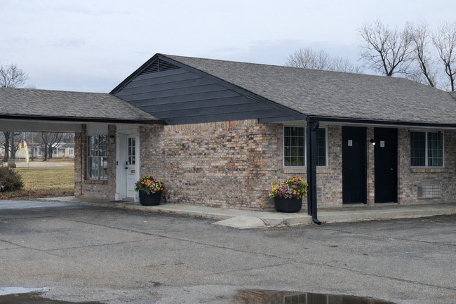 Building Photo - 401 Northeast Ave