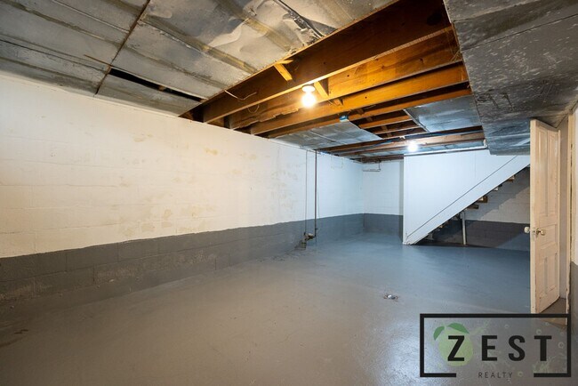 Building Photo - BEAUTIFUL 3 BD 1.5 BATH HOME!