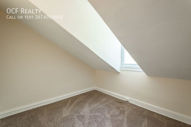 Building Photo - 4562 Silverwood St