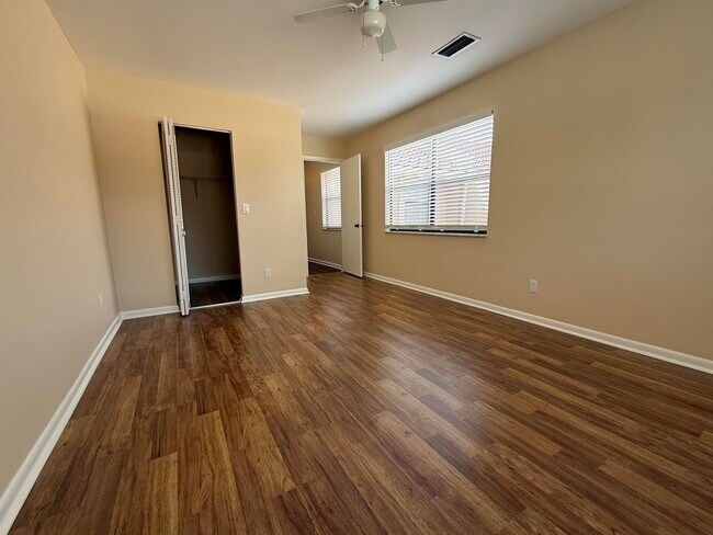 Building Photo - 717 Windermere Way