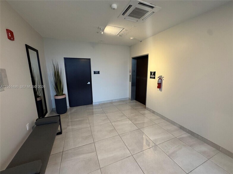 Building Photo - 8363 NW 41st St