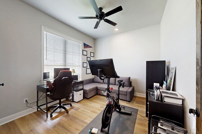 Building Photo - Spectacular Home in Southern Pointe!!