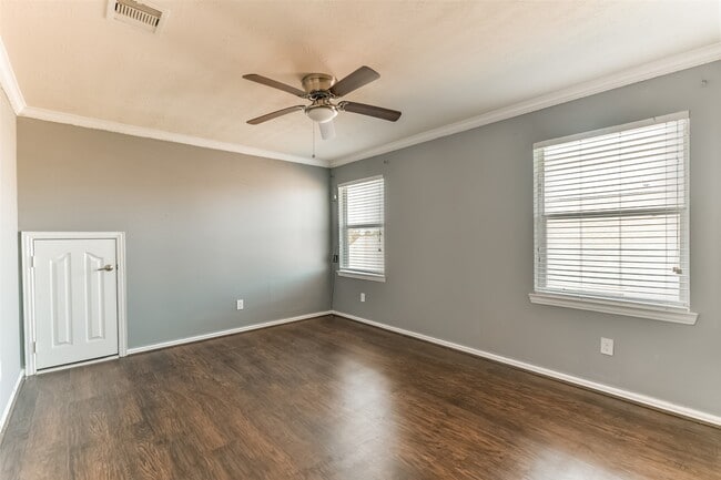 Building Photo - 2889 Flower Creek Ln