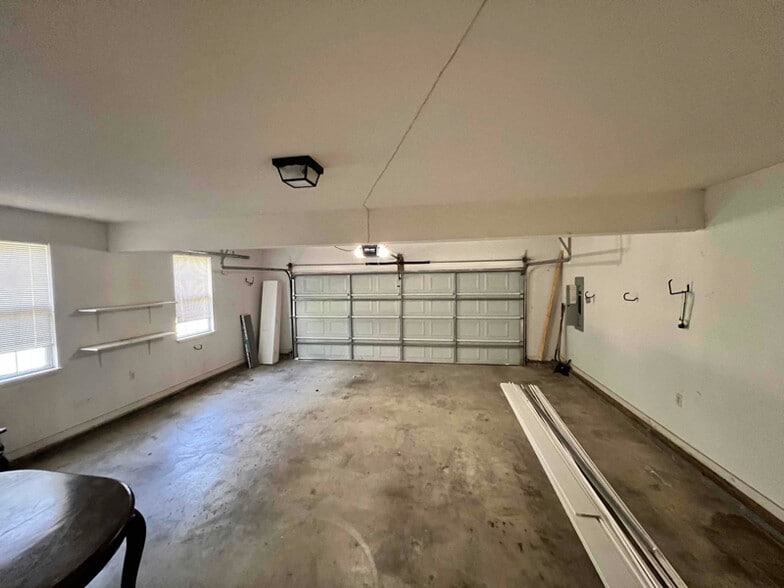 Building Photo - 369 Old Kinser Rd SE