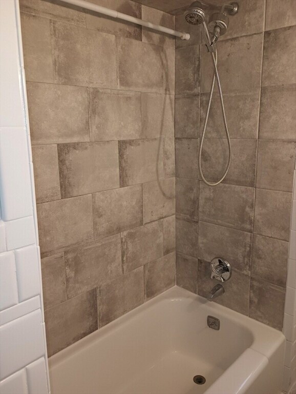 Building Photo - 112-116 Ledge Rd