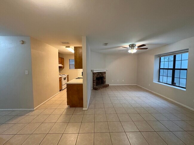 Building Photo - 211 Parkbrook Cir