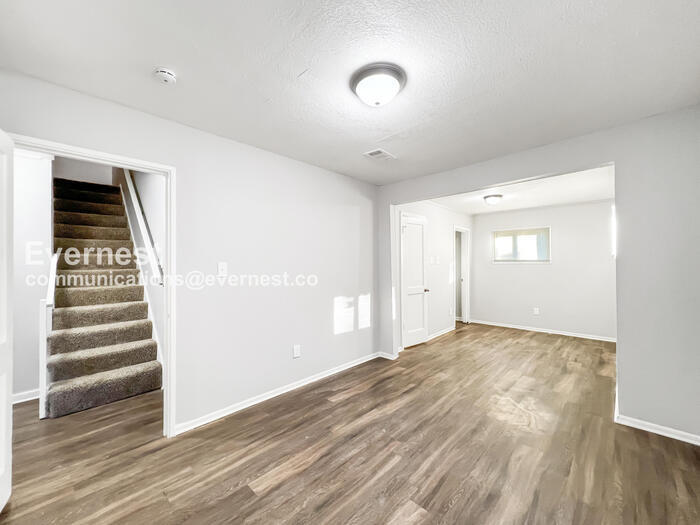 Building Photo - 3647 S Deerwood Ave