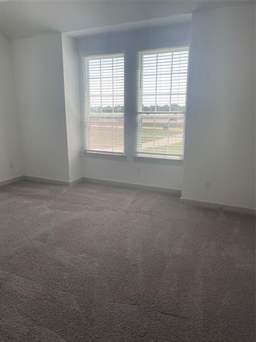 Building Photo - 685 Vista Del Lago Dr