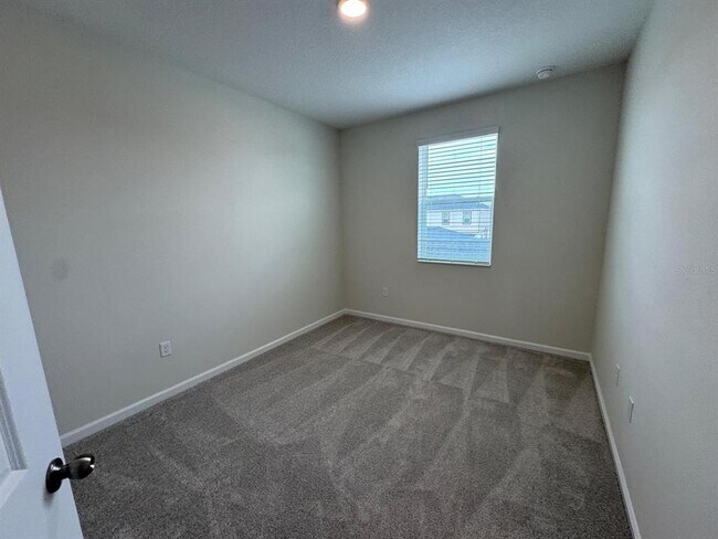 Building Photo - 354 Lady Palm St