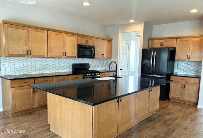 Building Photo - 6630 Accolade Court