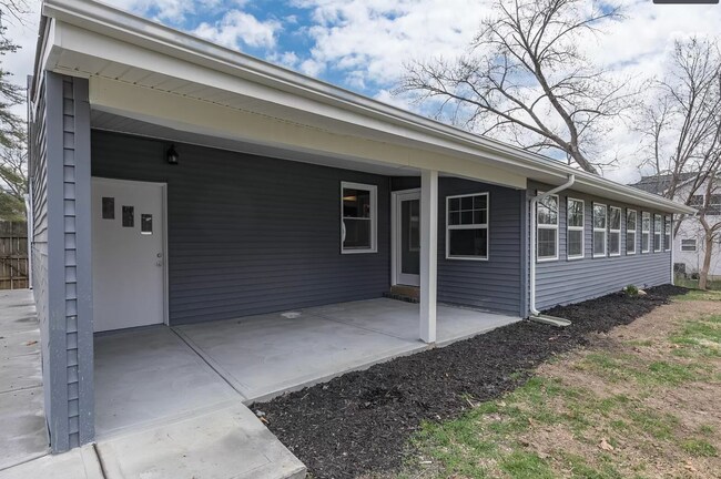 Building Photo - 622 Nancy Plz