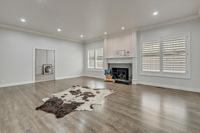 Building Photo - 6313 Glenbrook Ct