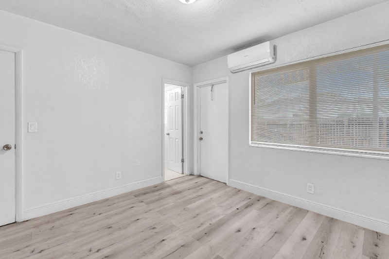 Building Photo - 2781 SW 2nd St