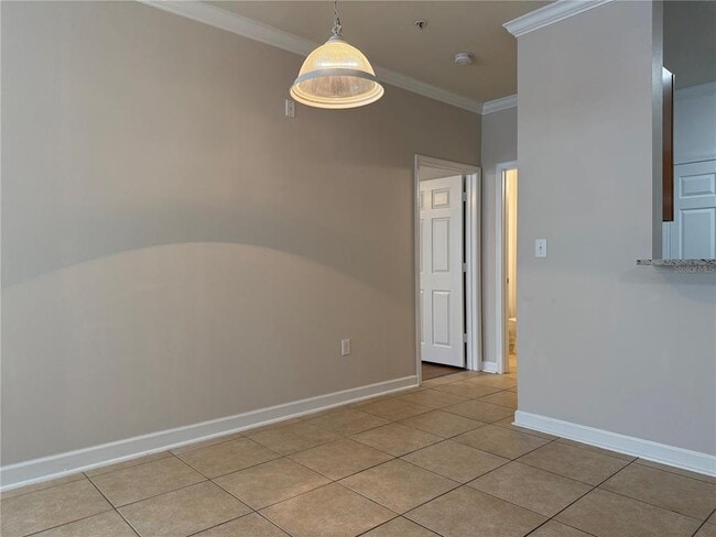 Building Photo - 18105 Back Stretch Ln
