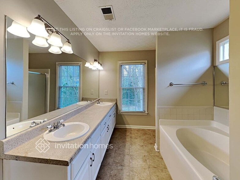 Building Photo - 1931 Pintail Ct