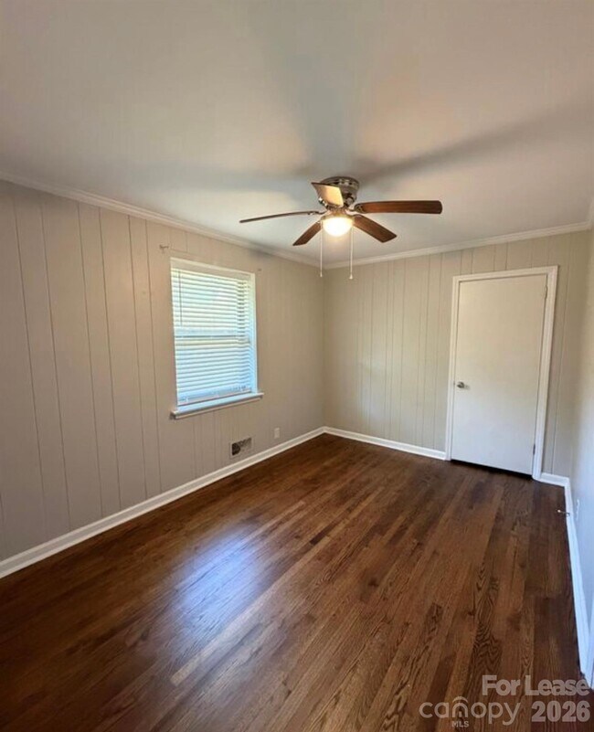 Building Photo - 4201 University Dr