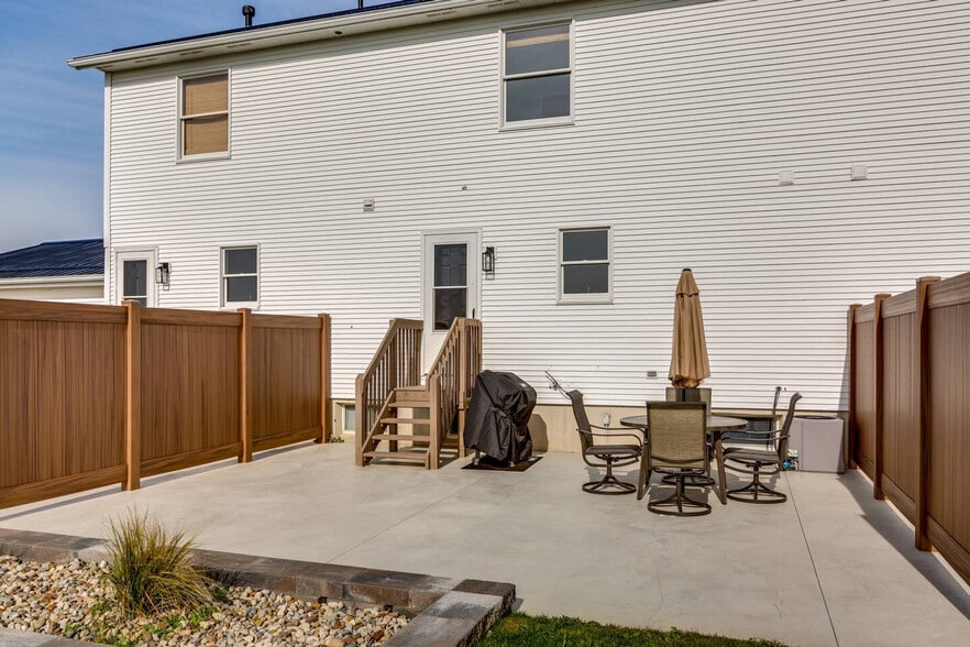 Building Photo - 10268 Cleveland Rd