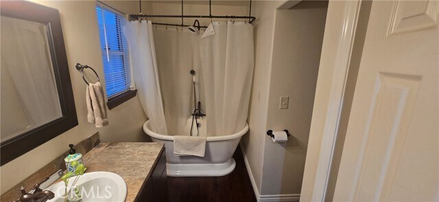 Building Photo - 27607 Oak Knoll Dr